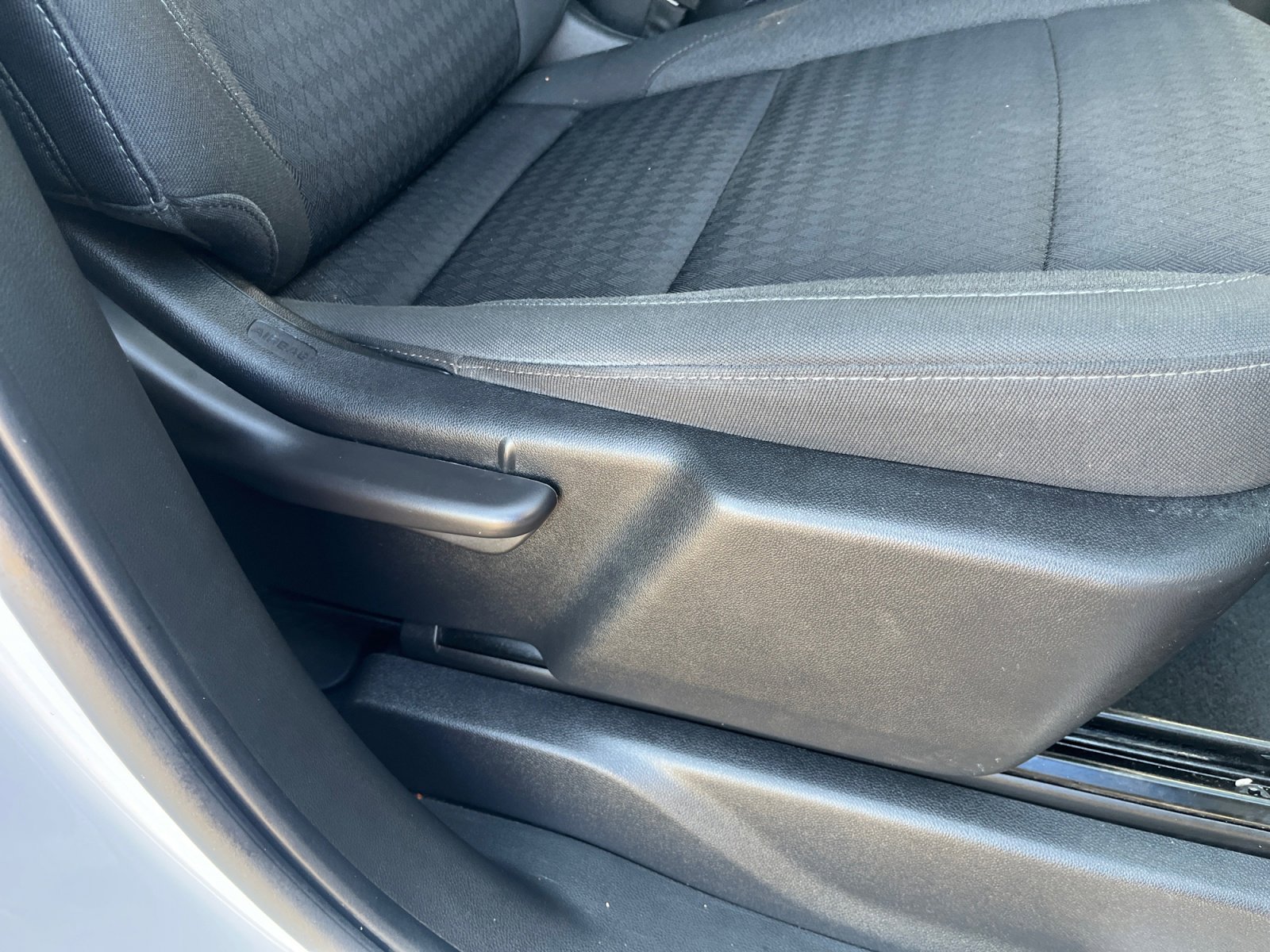 Used 2022 Chevrolet Silverado 1500 RST w/ Z71 Off-Road Package image 32