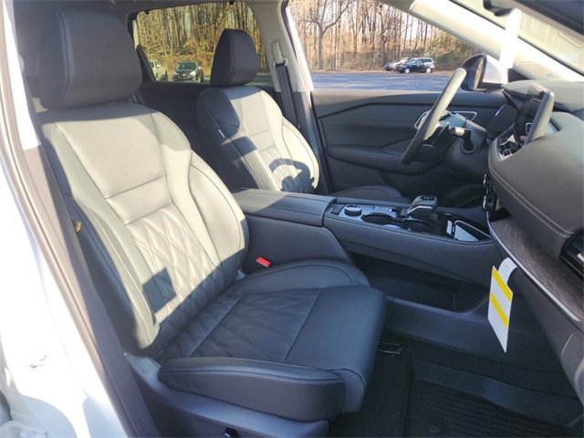 New 2026 Nissan Rogue Platinum w/ Platinum Premium Package image 11