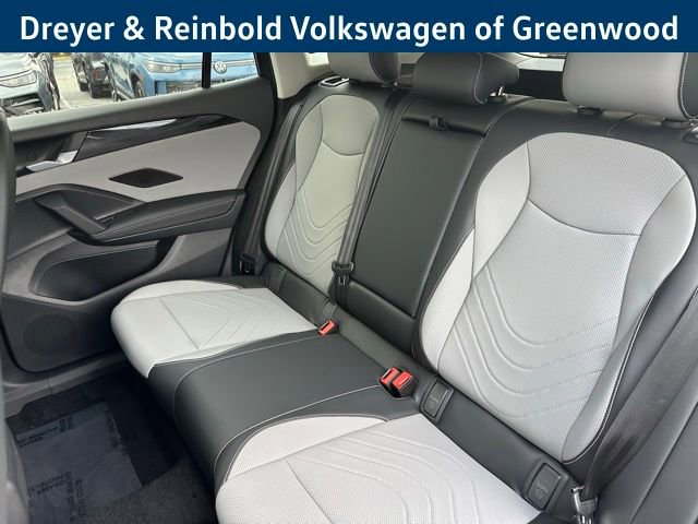 New 2026 Volkswagen Tiguan SE image 27