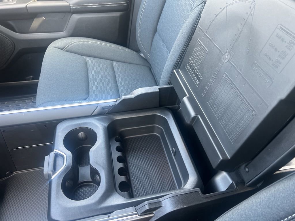 New 2026 RAM 1500 4x4 Crew Cab image 47