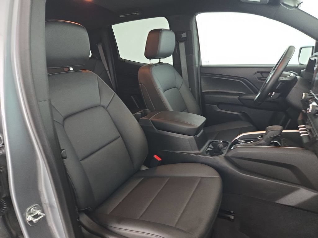 Certified 2025 Chevrolet Colorado Trail Boss AWD/4WD image 33