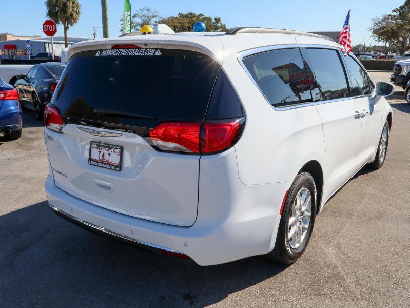 Used 2020 Chrysler Pacifica Touring w/ Cold Weather Group image 6