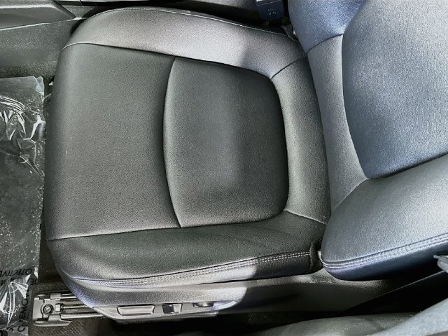 Used 2025 Toyota Corolla Cross XLE w/ Convenience Package AWD/4WD image 28