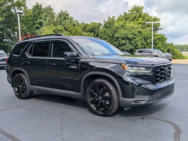 Used 2025 Honda Pilot Black Edition image 2