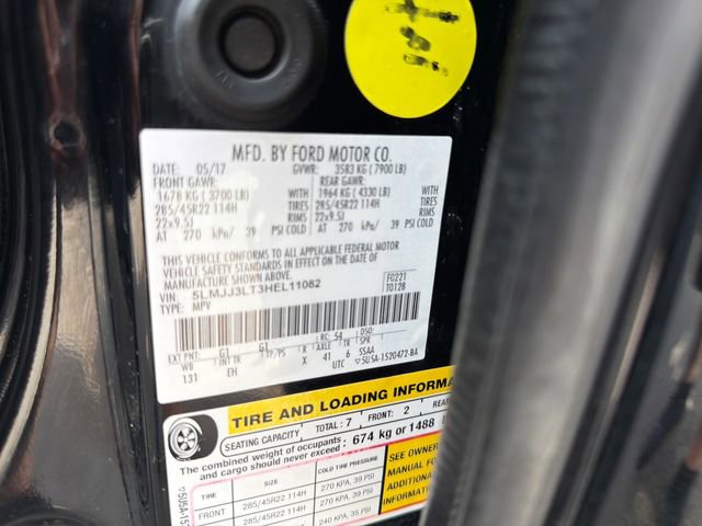 Used 2017 Lincoln Navigator L Reserve image 32