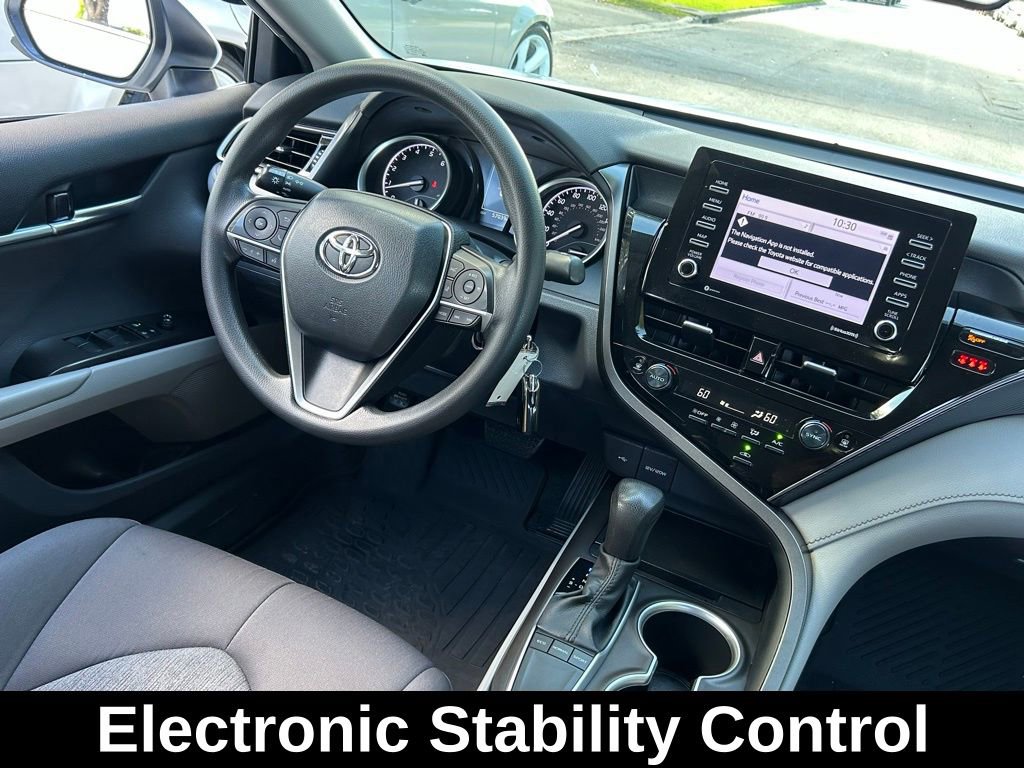 Used 2023 Toyota Camry LE image 10