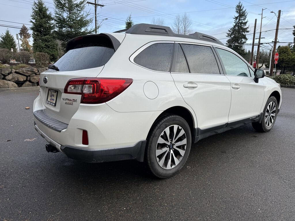 Used 2015 Subaru Outback 2.5i Limited image 4