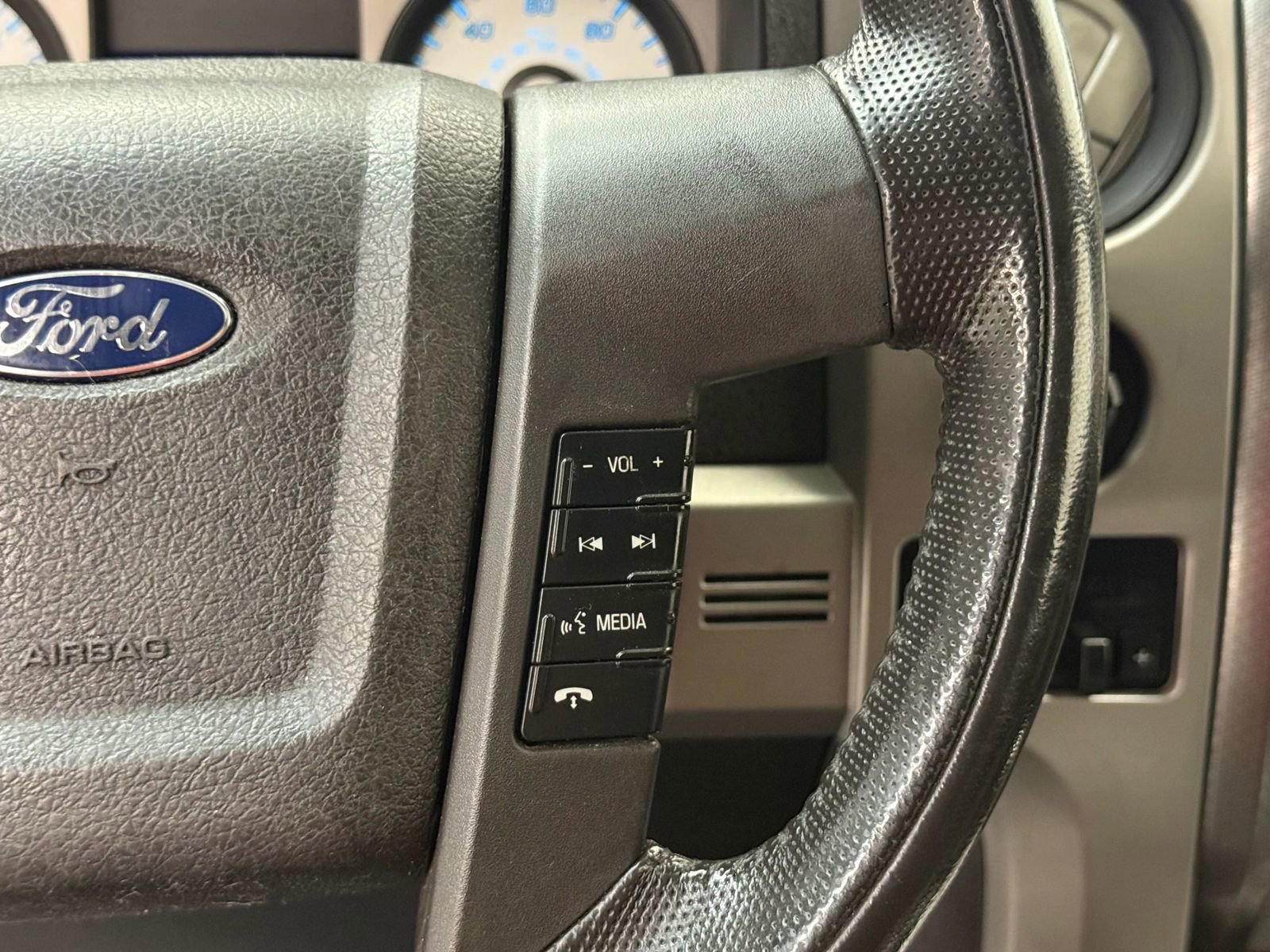 Used 2010 Ford F150 Raptor AWD/4WD image 28