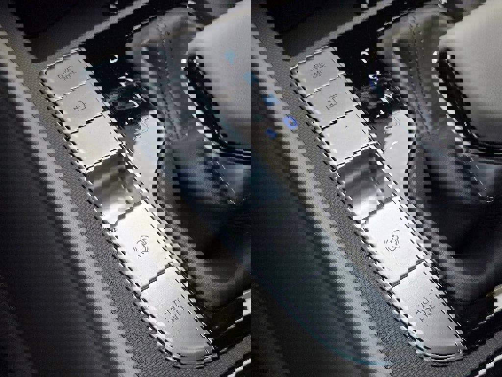 New 2025 Hyundai Elantra SEL image 21