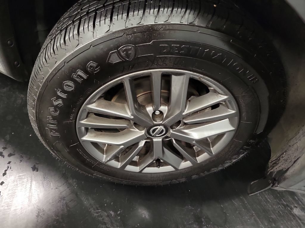Used 2021 Nissan Rogue S AWD/4WD image 10