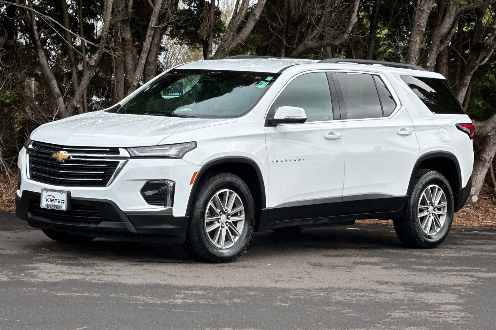 Used 2023 Chevrolet Traverse LT FWD image 8