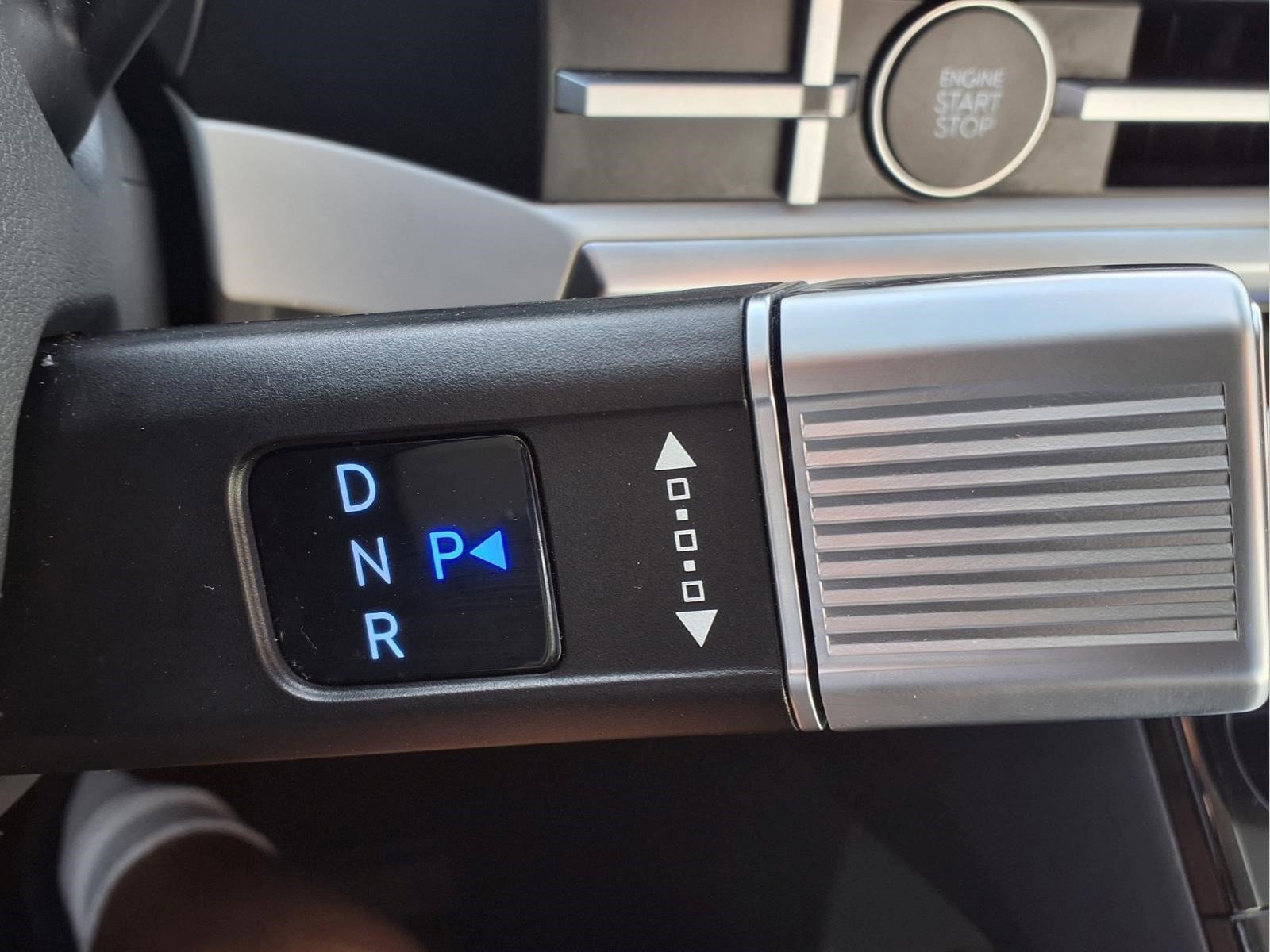 Used 2024 Hyundai Santa Fe Calligraphy image 17