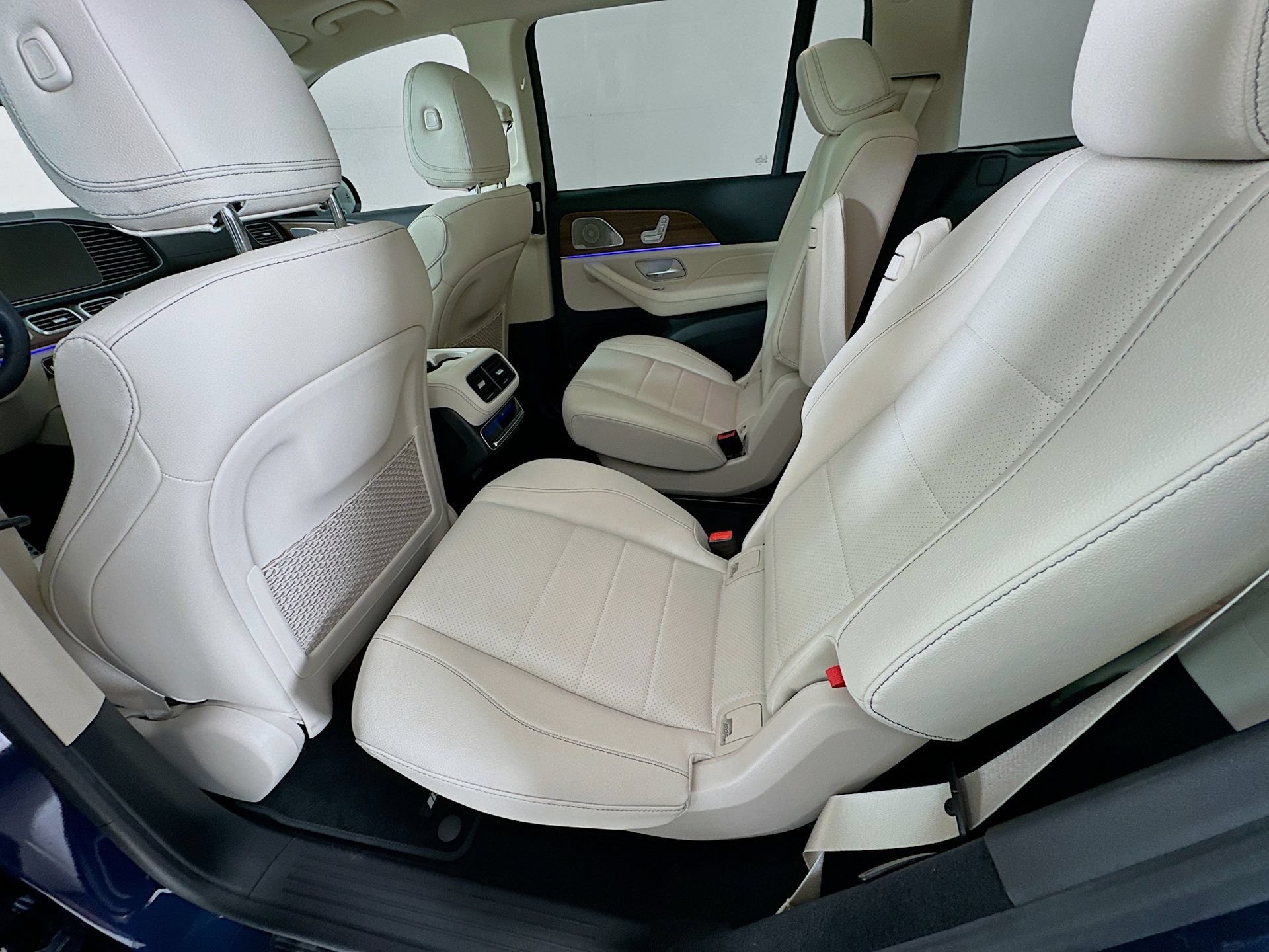 Used 2025 Mercedes-Benz GLS 450 4MATIC image 27