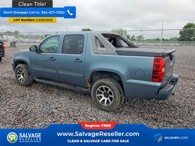 Used 2009 Chevrolet Avalanche LS w/ Convenience Package #1 AWD/4WD image 3