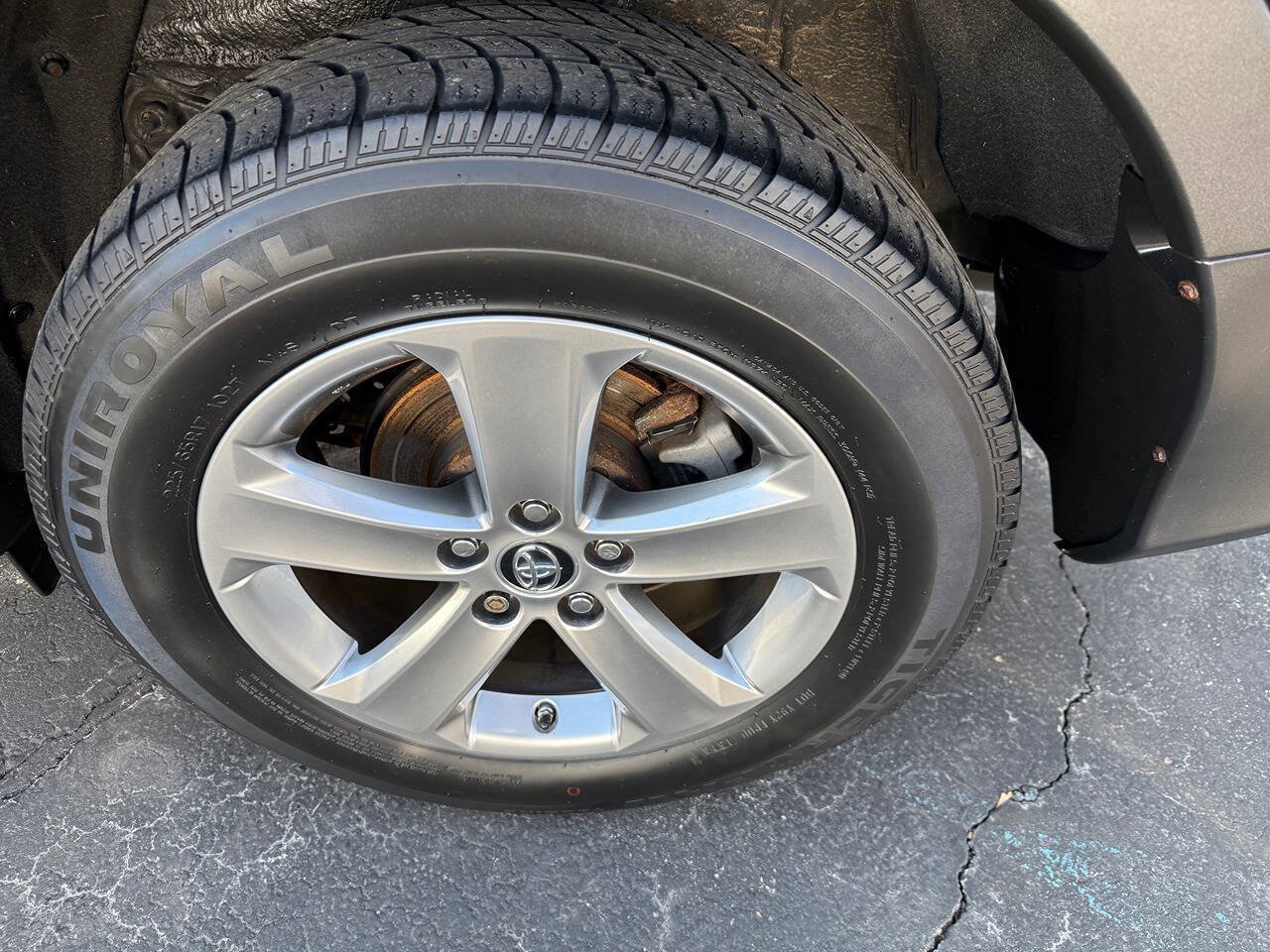 Used 2015 Toyota RAV4 XLE AWD/4WD image 90