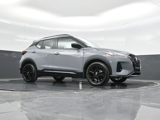 Used 2024 Nissan Kicks SR image 36