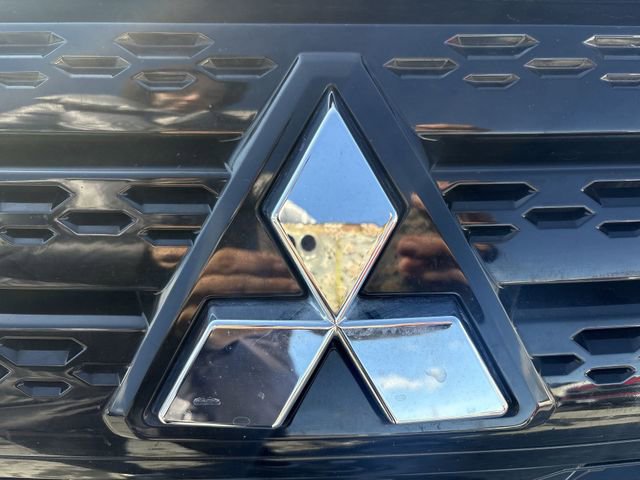 Used 2024 Mitsubishi Eclipse Cross SEL image 32