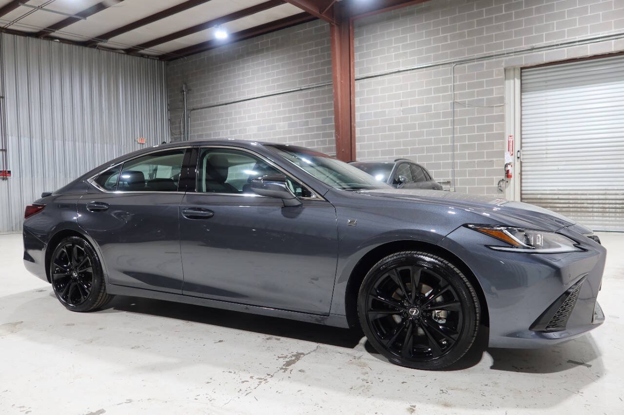 Used 2025 Lexus ES 300h F Sport w/ Accessory Package (Z2) FWD image 7