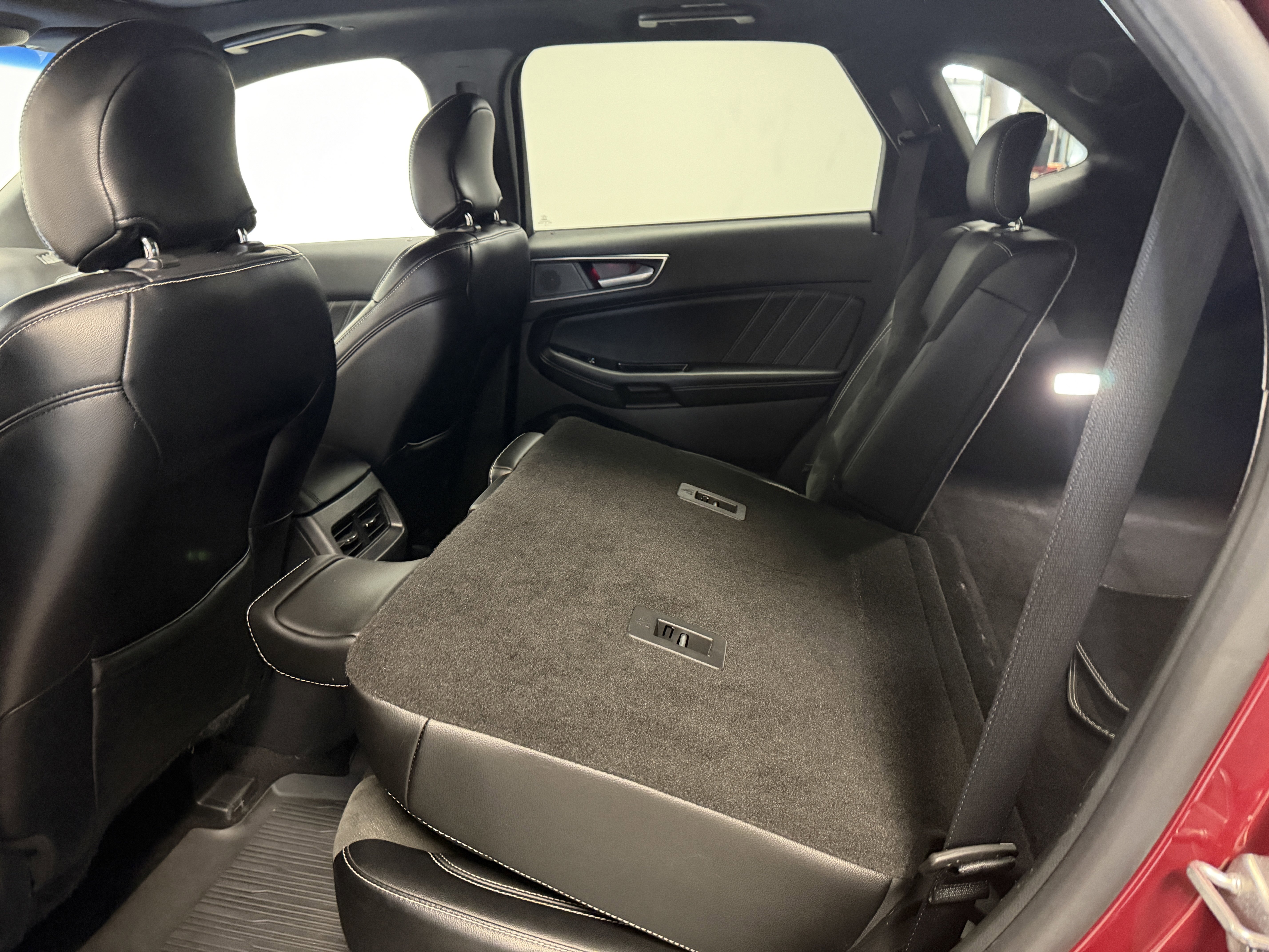 Used 2023 Ford Edge SEL w/ Convenience Package image 25