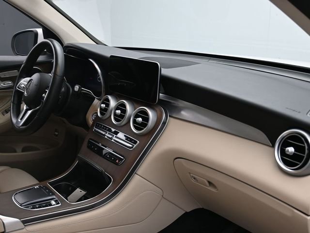 Used 2021 Mercedes-Benz GLC 300 image 29