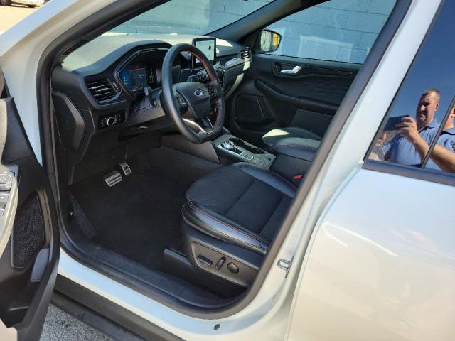 Used 2024 Ford Escape ST-Line AWD/4WD image 10