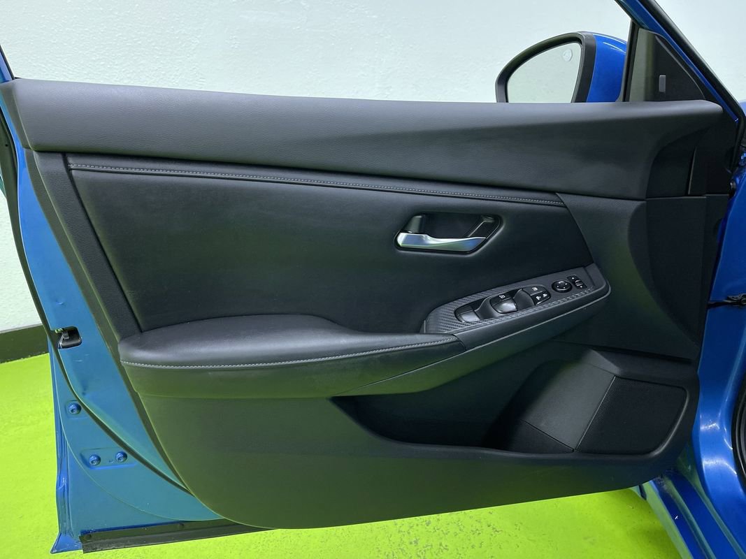 Used 2020 Nissan Sentra SV image 16