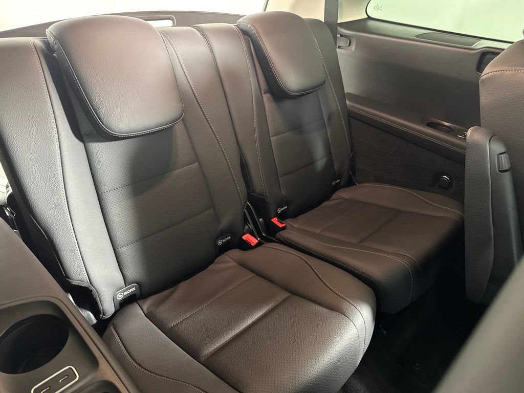 Certified 2026 Mercedes-Benz GLS 450 4MATIC image 25