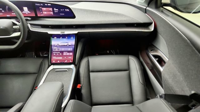 Used 2025 Lucid Air Pure RWD image 49