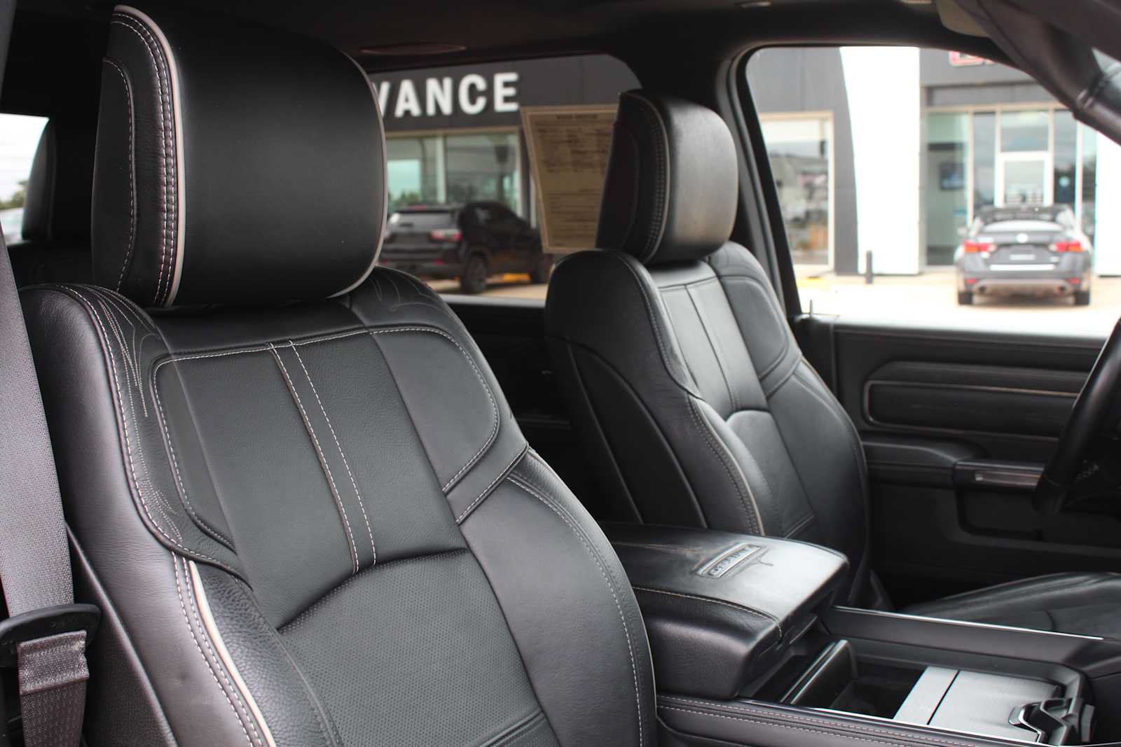 Used 2022 RAM 3500 Limited w/ Towing Technology Group AWD/4WD image 24