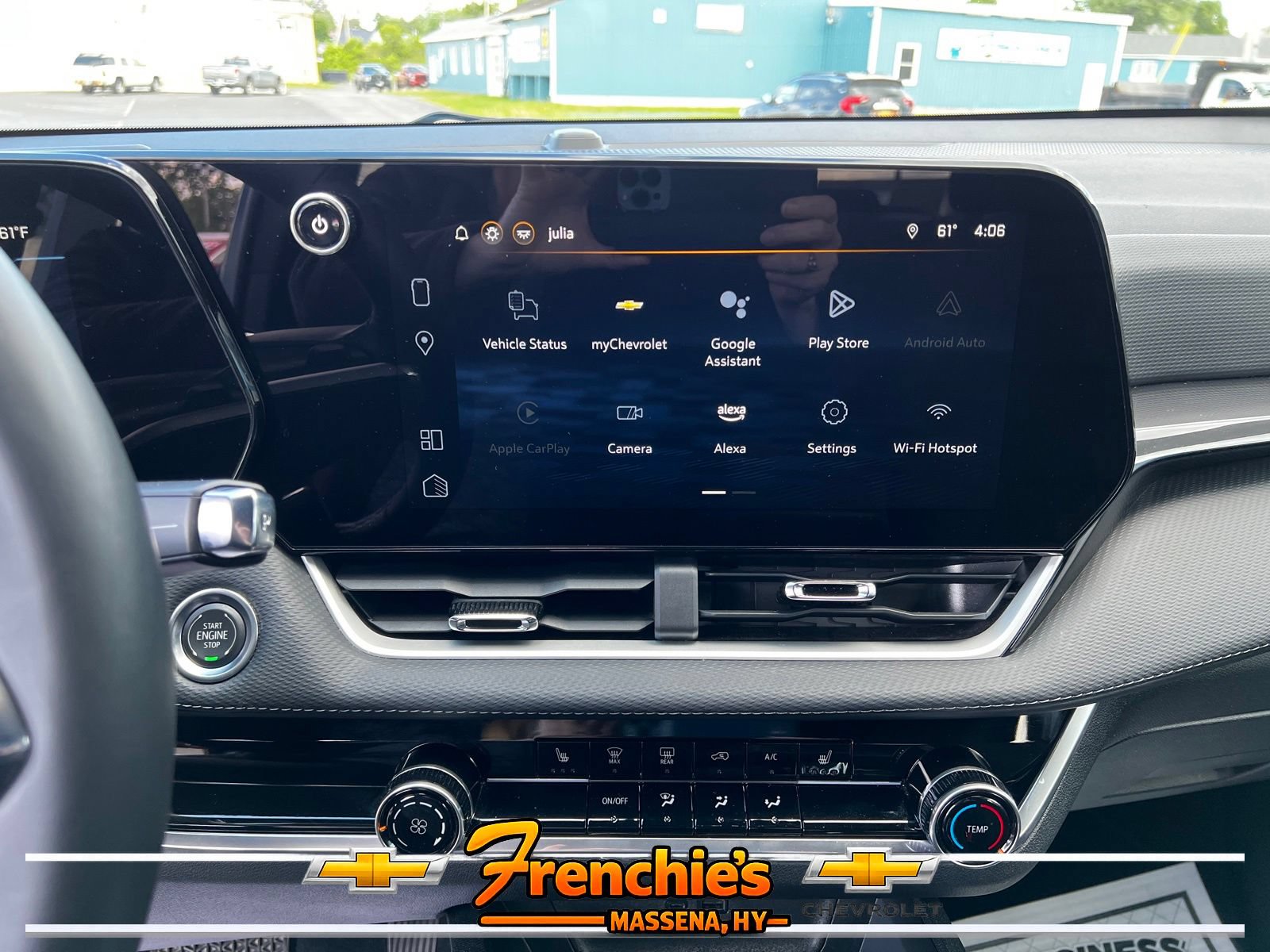 Used 2025 Chevrolet Equinox LT FWD image 17