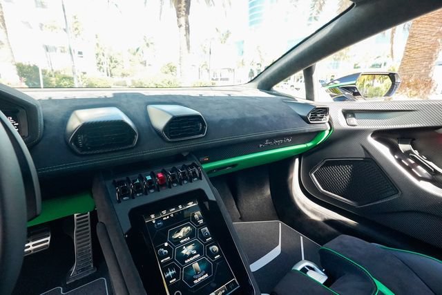 Used 2023 Lamborghini Huracan Tecnica RWD image 68
