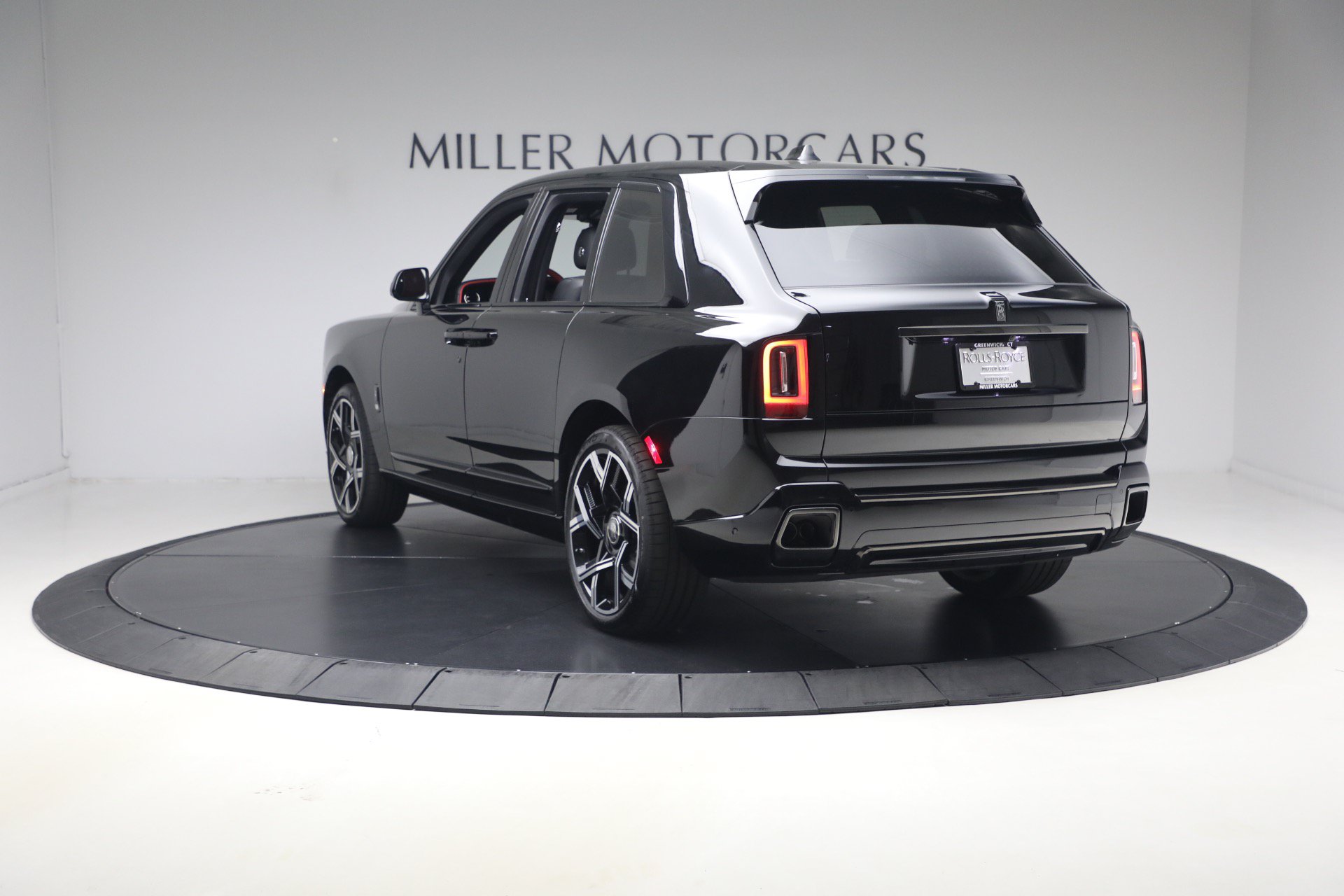 New 2027 Rolls-Royce Cullinan Black Badge AWD/4WD image 7