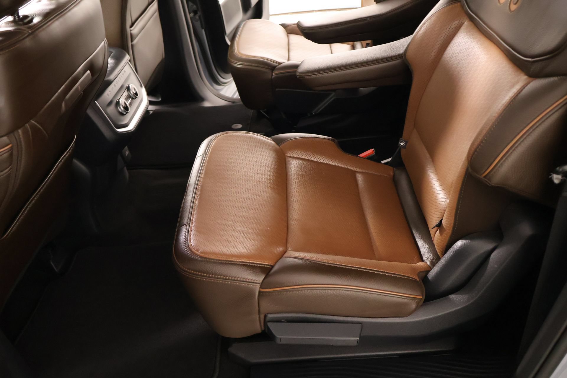 Used 2025 Ford Expedition Max King Ranch AWD/4WD image 13