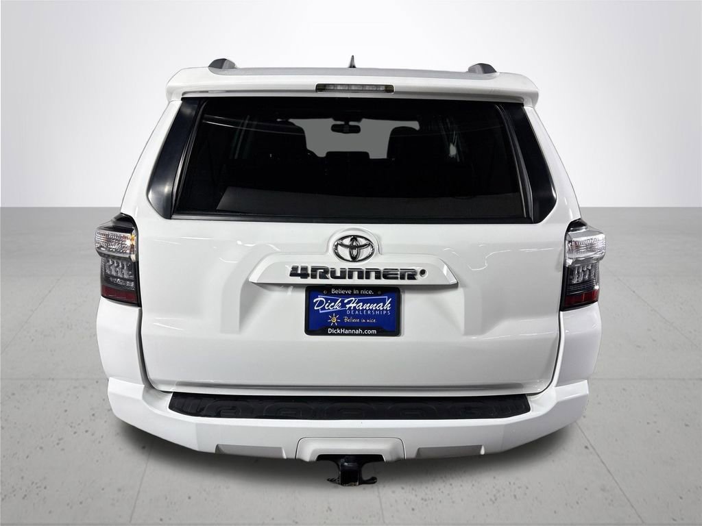 Used 2018 Toyota 4Runner SR5 Premium image 7