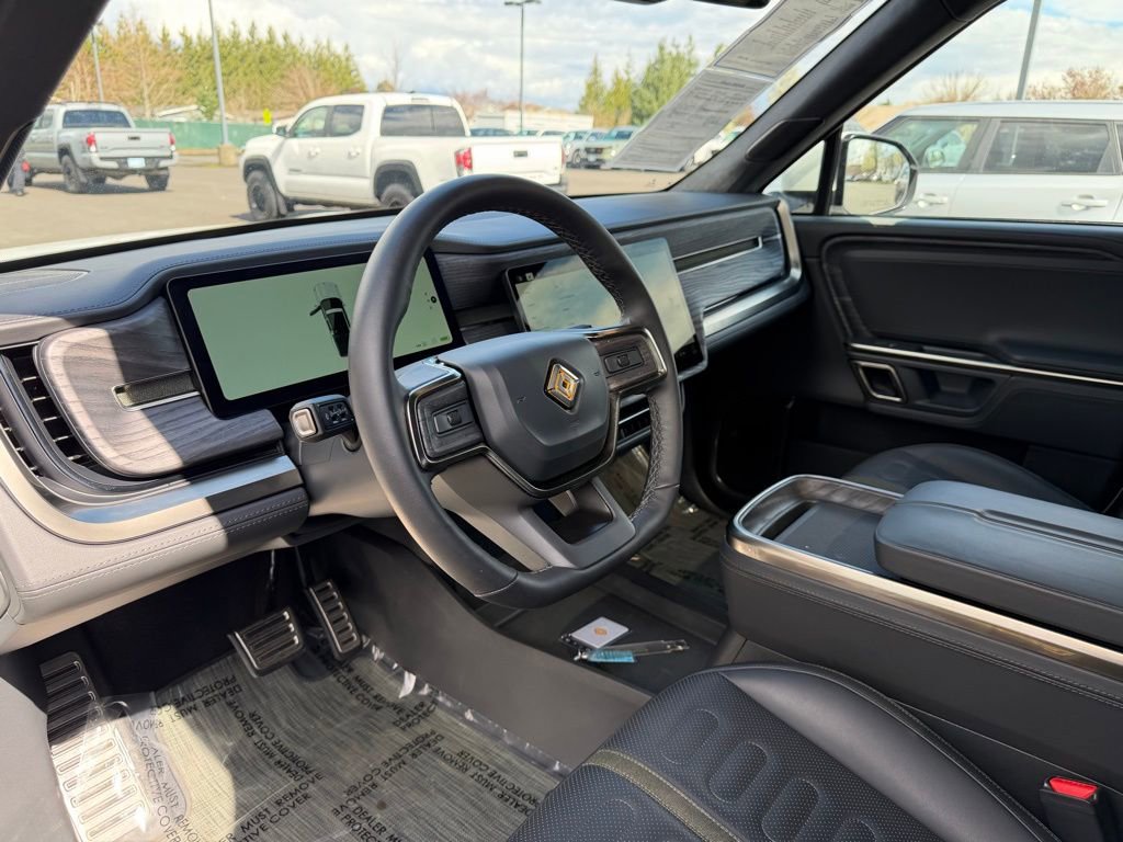 Used 2024 Rivian R1T Adventure image 15