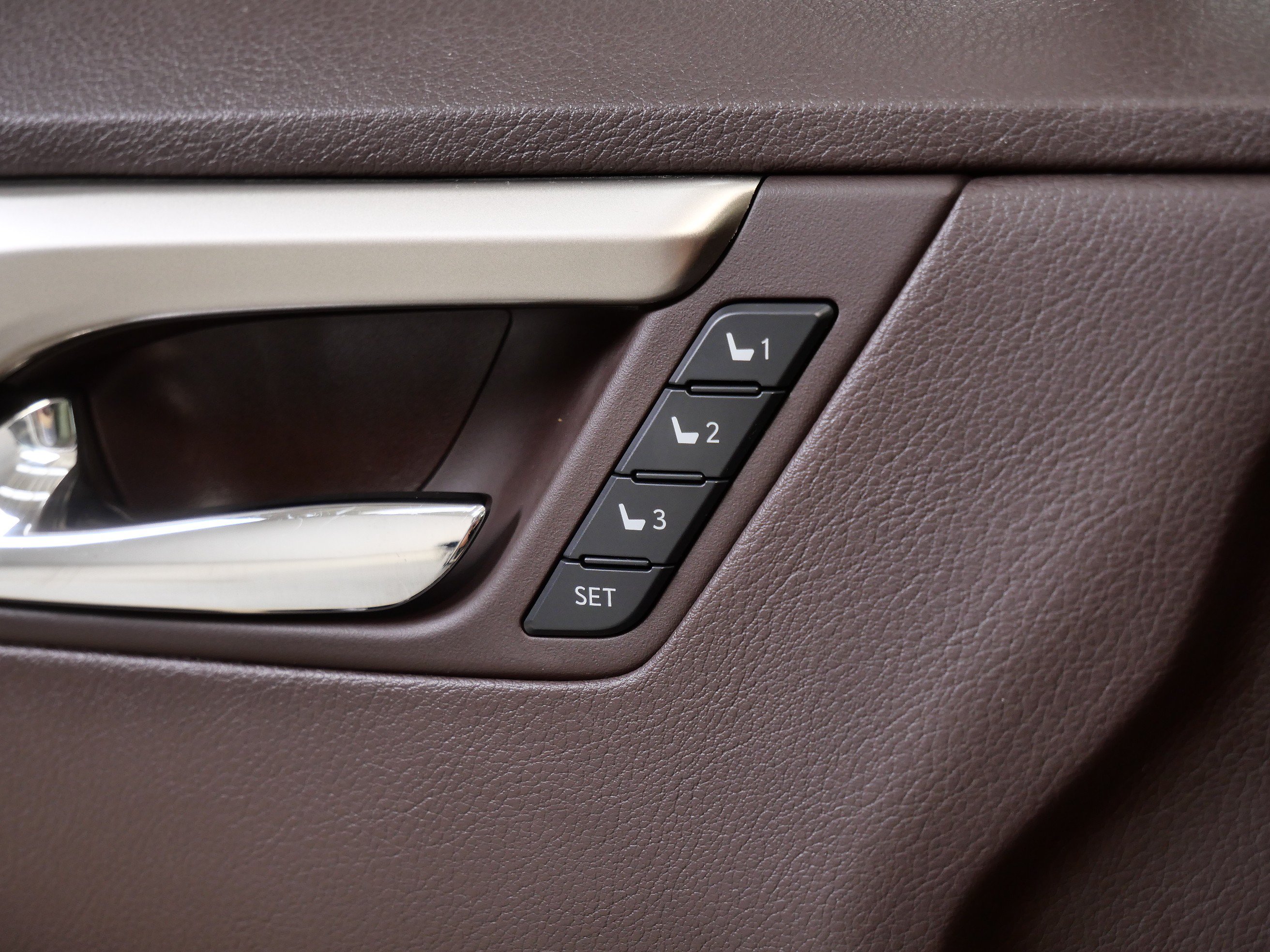 Used 2019 Lexus RX 350 AWD w/ Navigation Package image 32