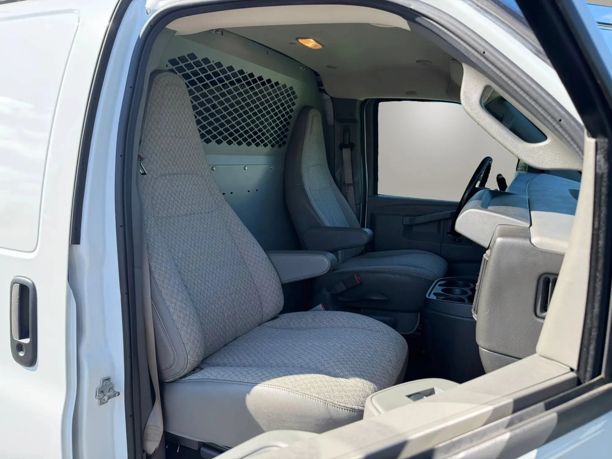 Used 2019 Chevrolet Express 2500 w/ Driver Convenience Package RWD image 42