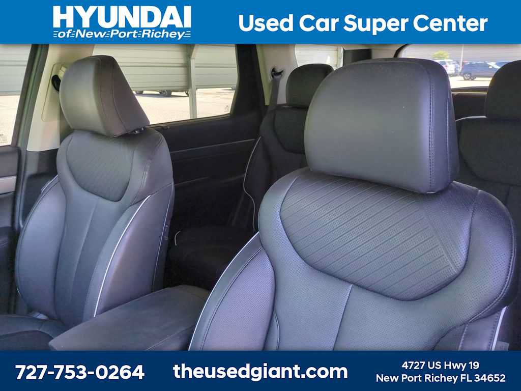 Used 2024 Hyundai Palisade SEL w/ Premium Package FWD image 7