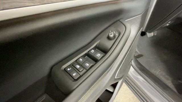 Used 2024 Jeep Grand Cherokee Limited 4xe AWD/4WD image 17