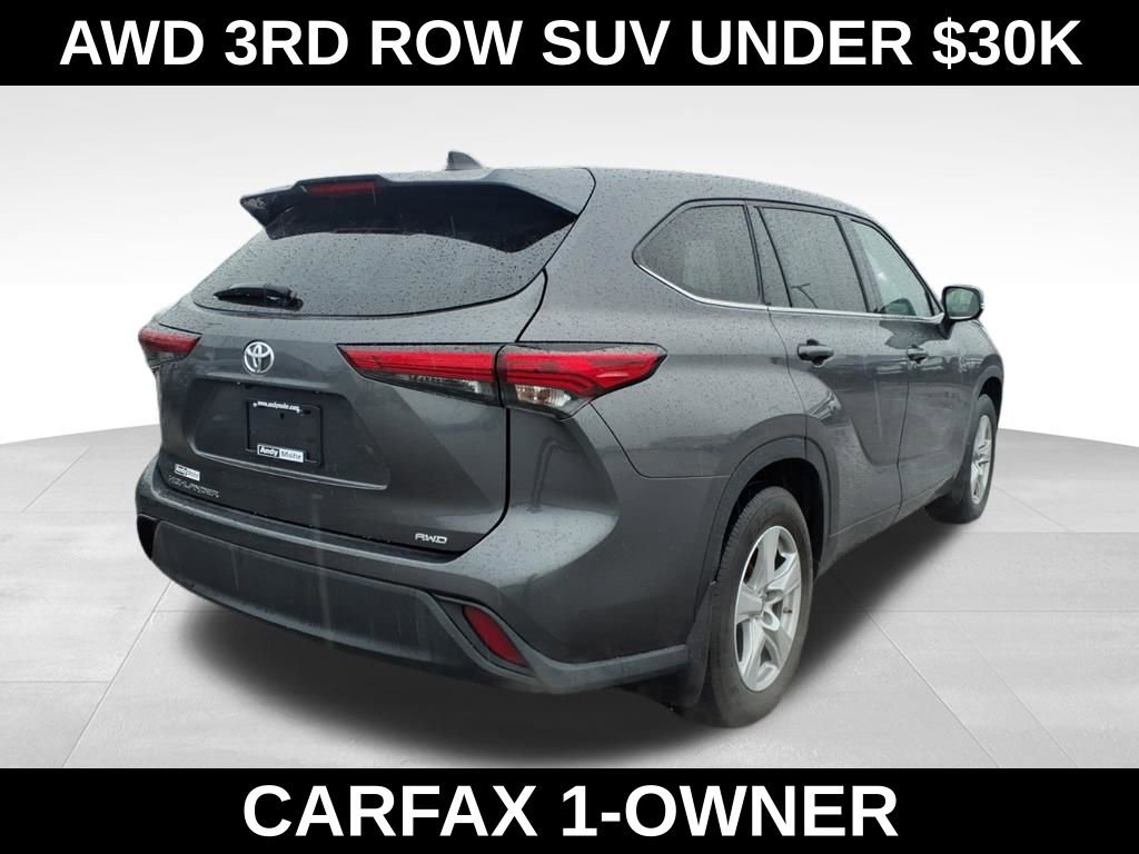 Used 2022 Toyota Highlander L AWD/4WD image 8