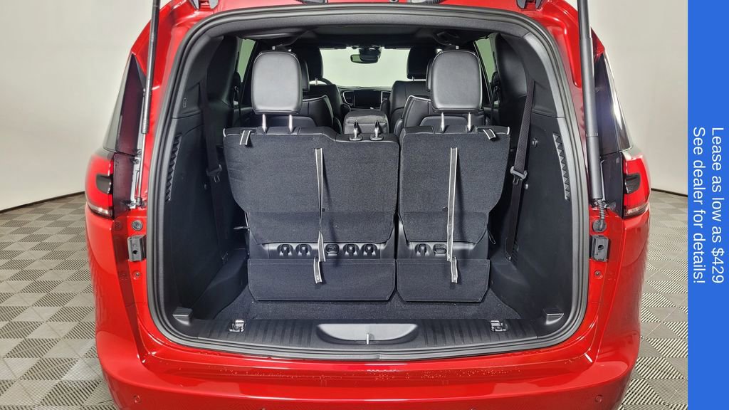 New 2026 Chrysler Pacifica Limited w/ S Appearance Package image 10