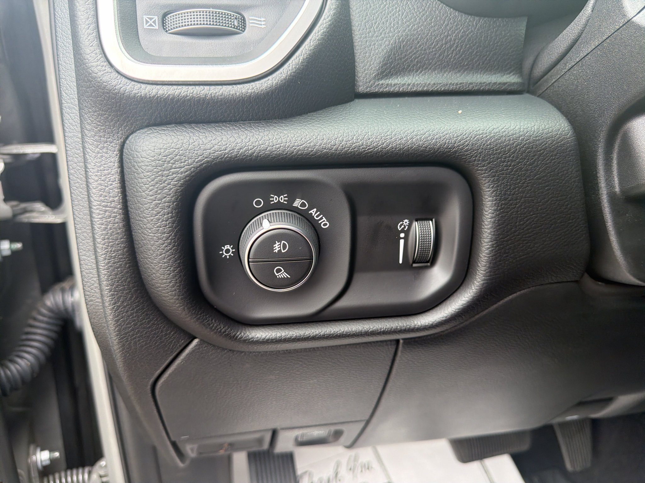 Used 2026 RAM 2500 Big Horn AWD/4WD image 13