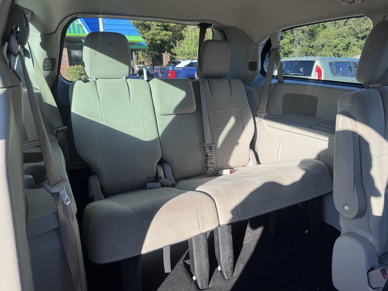 Used 2012 Dodge Grand Caravan American Value Package FWD image 16