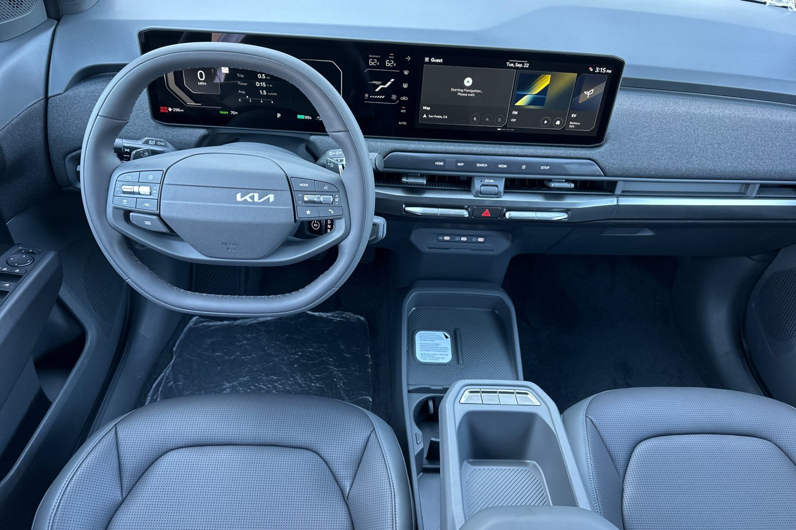 New 2027 Kia EV3 Wind FWD image 13