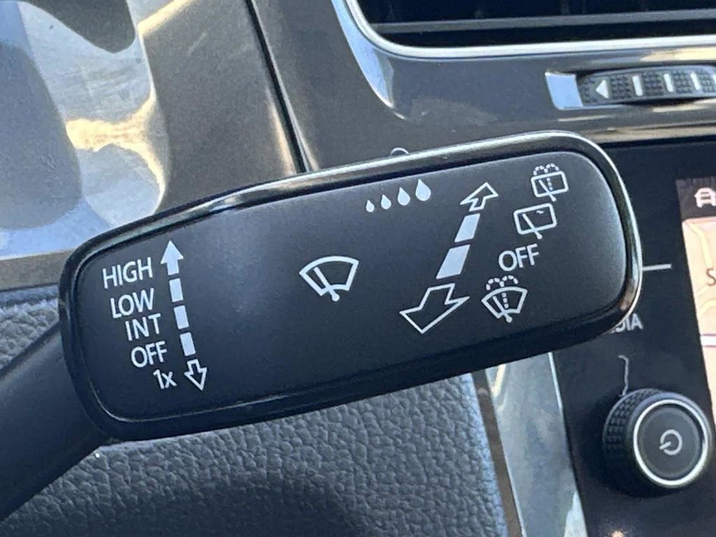 Used 2019 Volkswagen Golf Alltrack SEL image 19