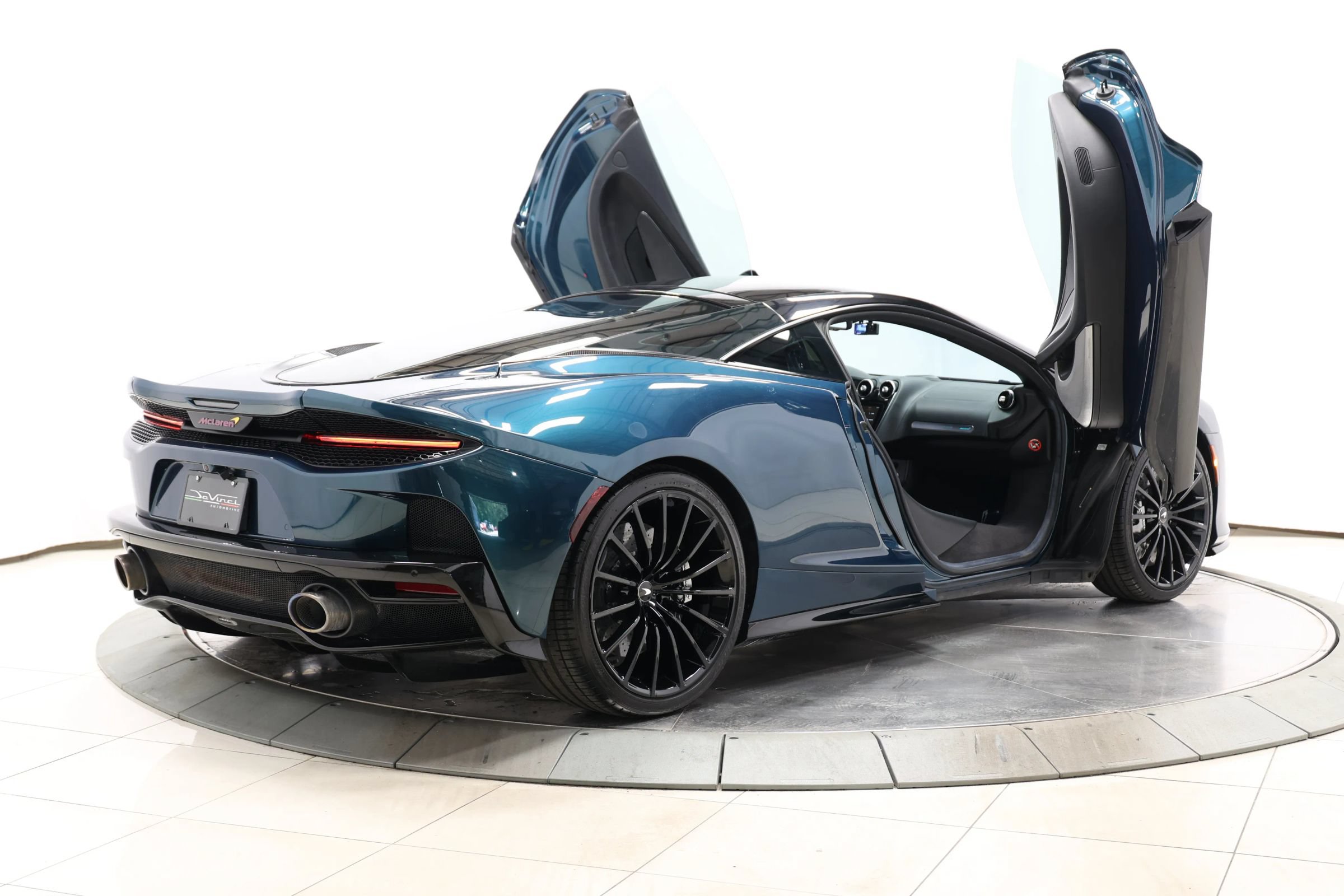 Used 2021 McLaren GT RWD image 77