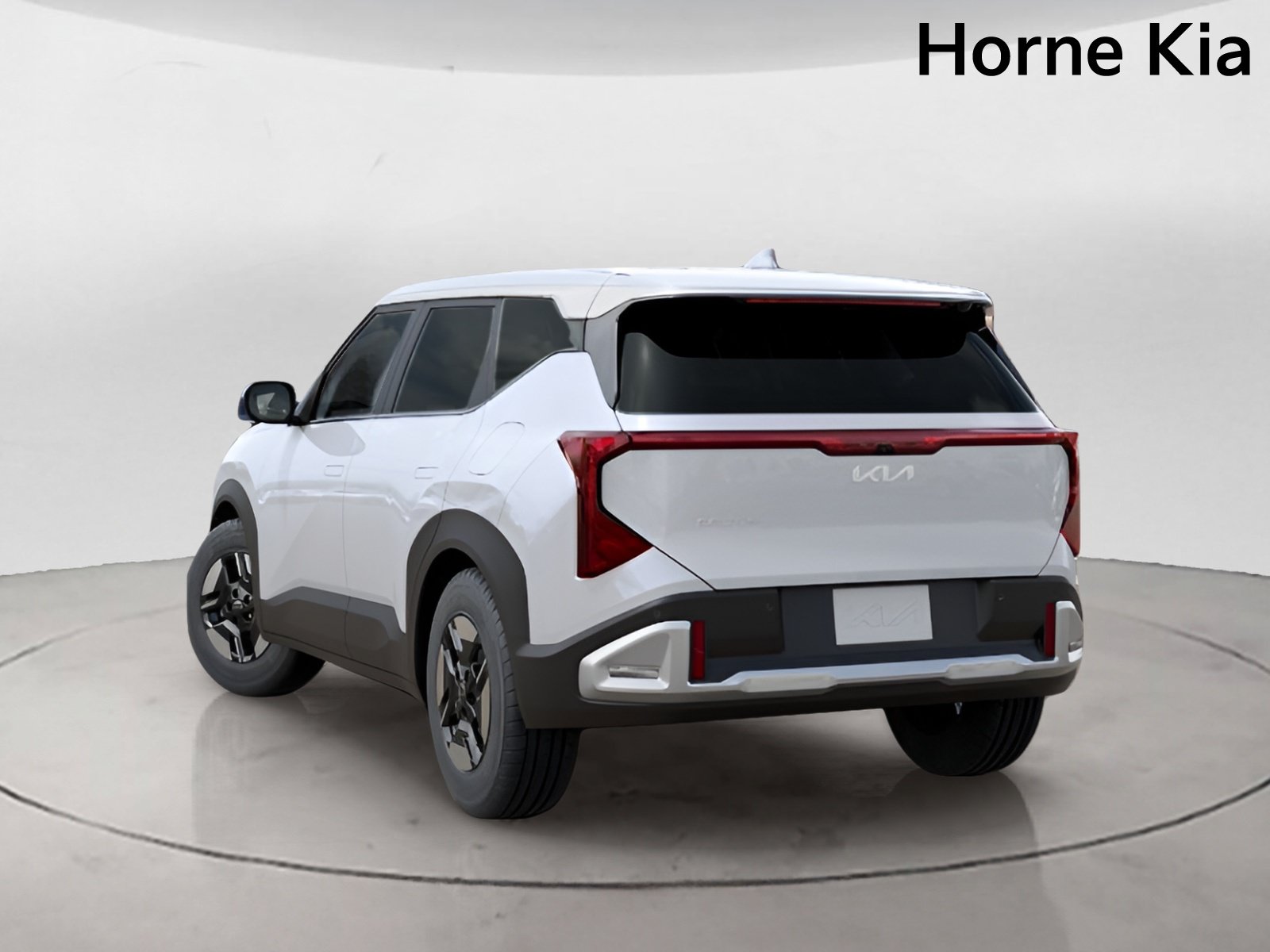 New 2027 Kia Seltos LX FWD image 4
