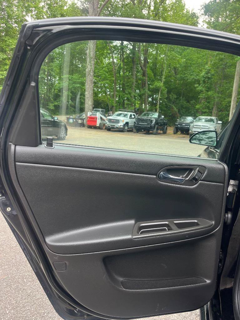 Used 2016 Chevrolet Impala LTZ FWD image 20