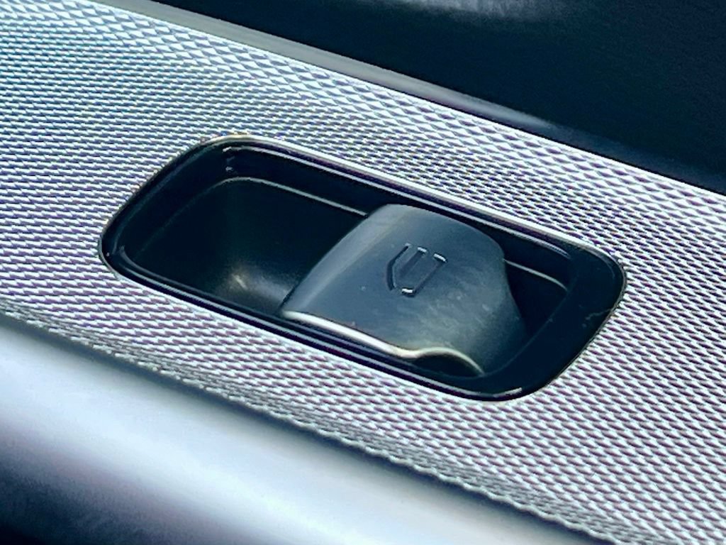 Certified 2026 Mercedes-Benz E 350 4MATIC Sedan image 38