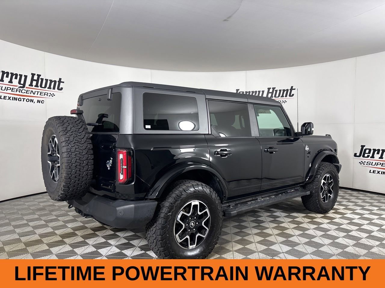 Used 2023 Ford Bronco Outer Banks AWD/4WD image 5
